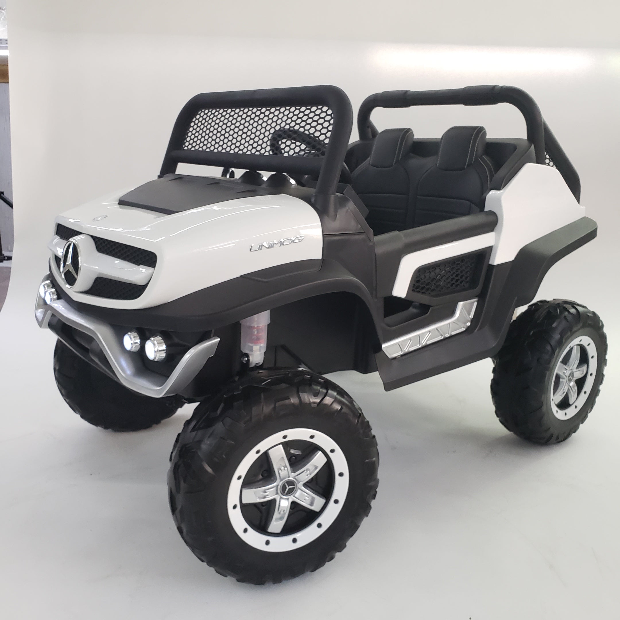kidsvip mercedes unimog 24v ride on truck kids and toddlers white 30
